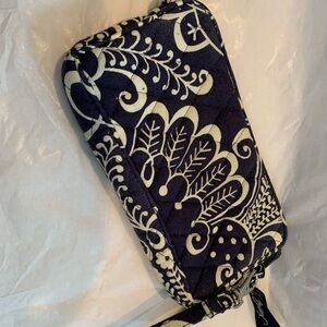 Vera Bradley Wristlet Navy and White Pattern